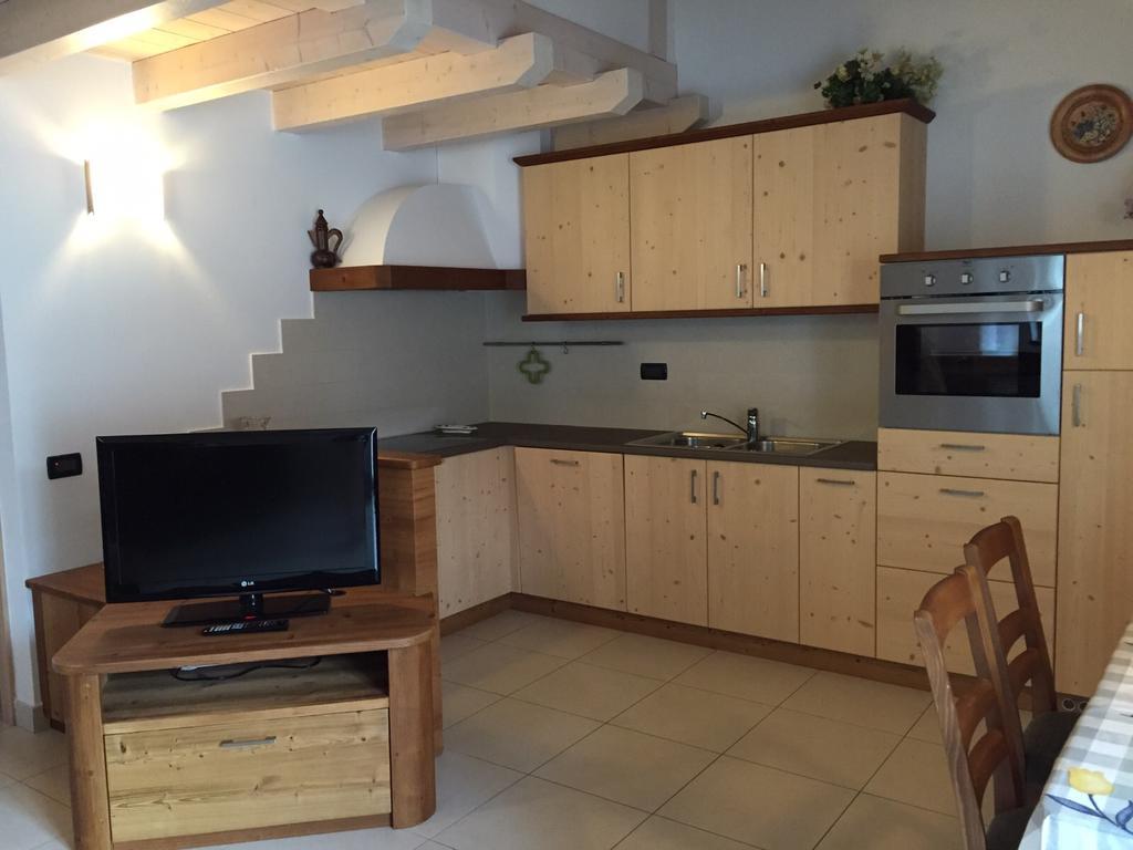 Appartamento Clelia Pellizzano Quarto foto