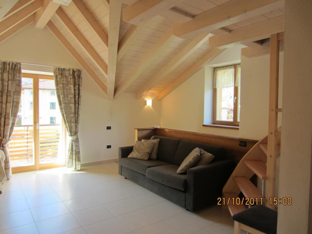 Appartamento Clelia Pellizzano Quarto foto